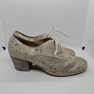 Donna Piu gold metallic floral lace up oxford booties heeled loafers EU 39